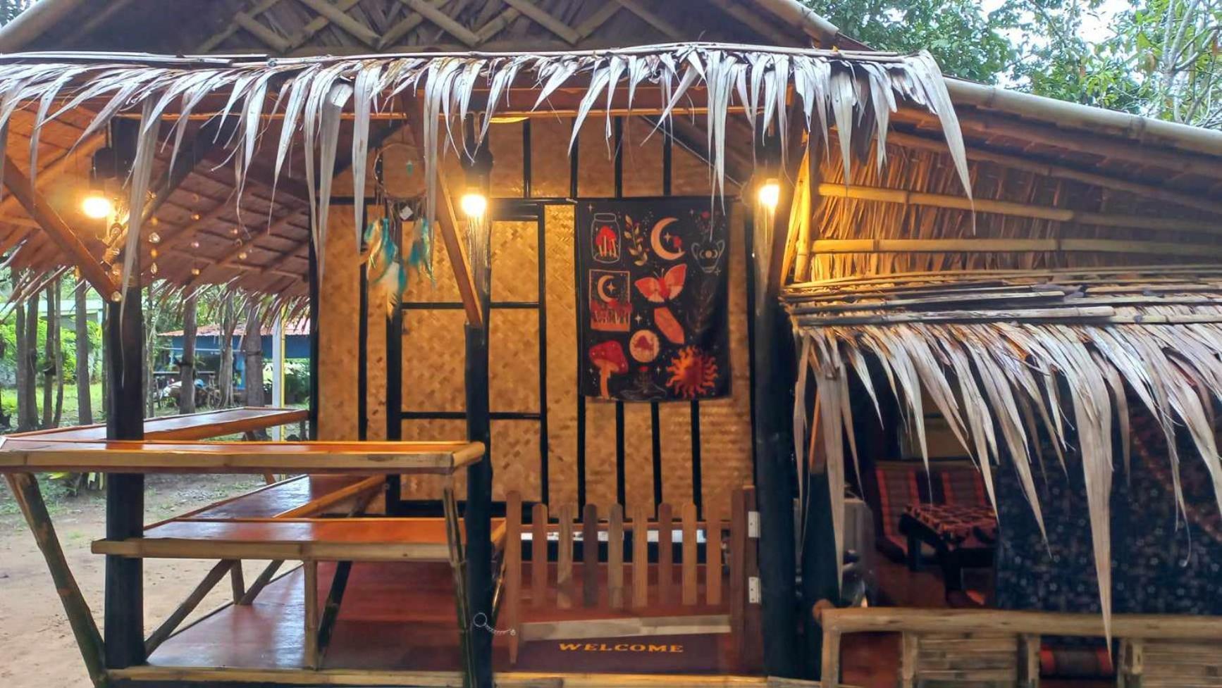 Bar Horizon Hostel Chumphon Esterno foto