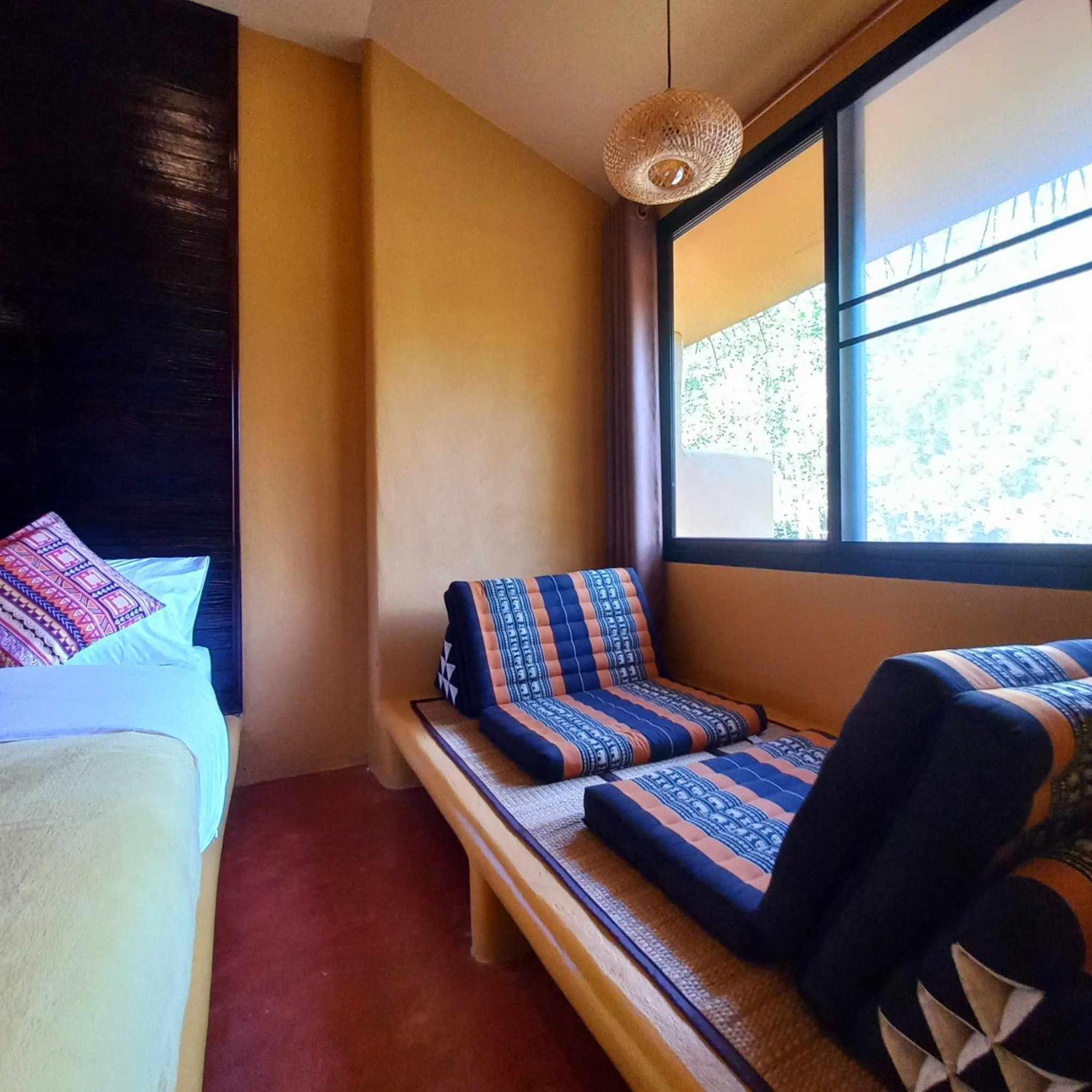 Bar Horizon Hostel Chumphon Esterno foto