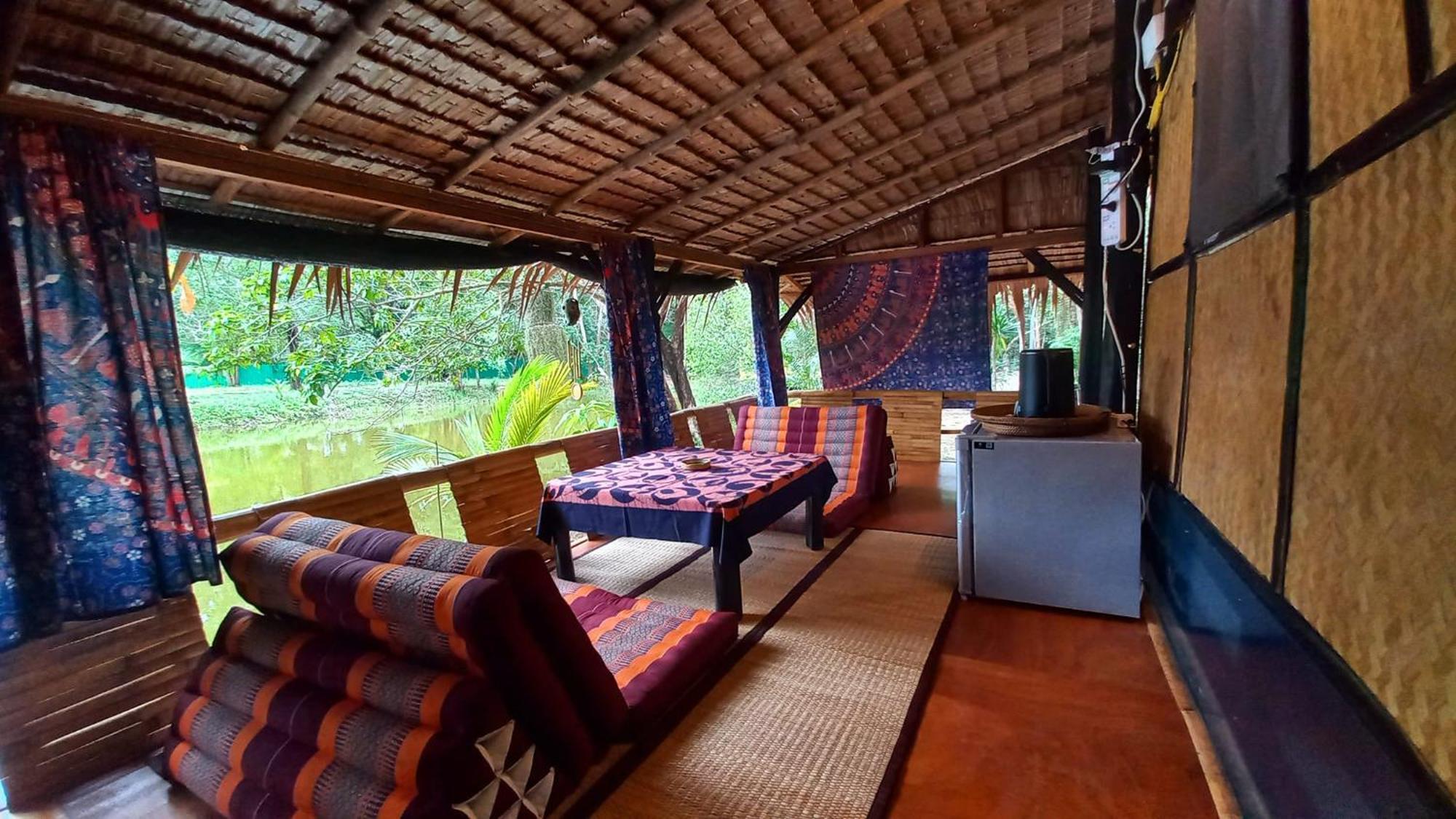 Bar Horizon Hostel Chumphon Esterno foto